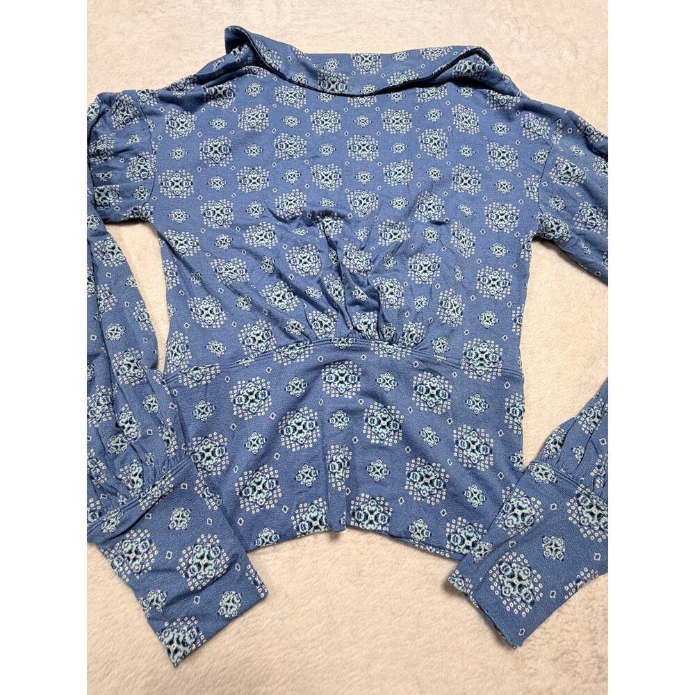 Free People Blue Patterned Ruched Front Long Sleeve Collar Top Small Boho Y2K - Picture 9 of 10
